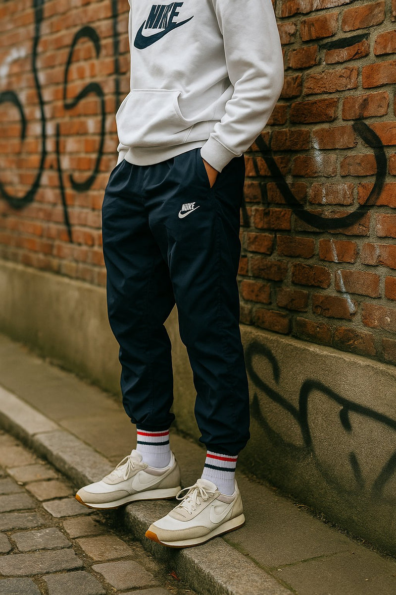 Trackpants