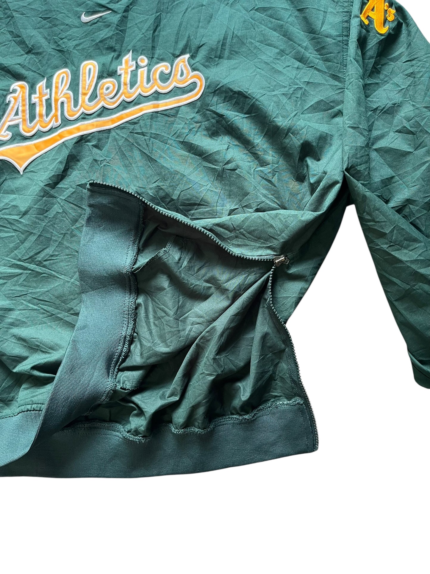 Vintage Nike MLB Oakland Athletics Windbreaker Pullover Jacket XL – 2000s Genuine Merchandise (XL)
