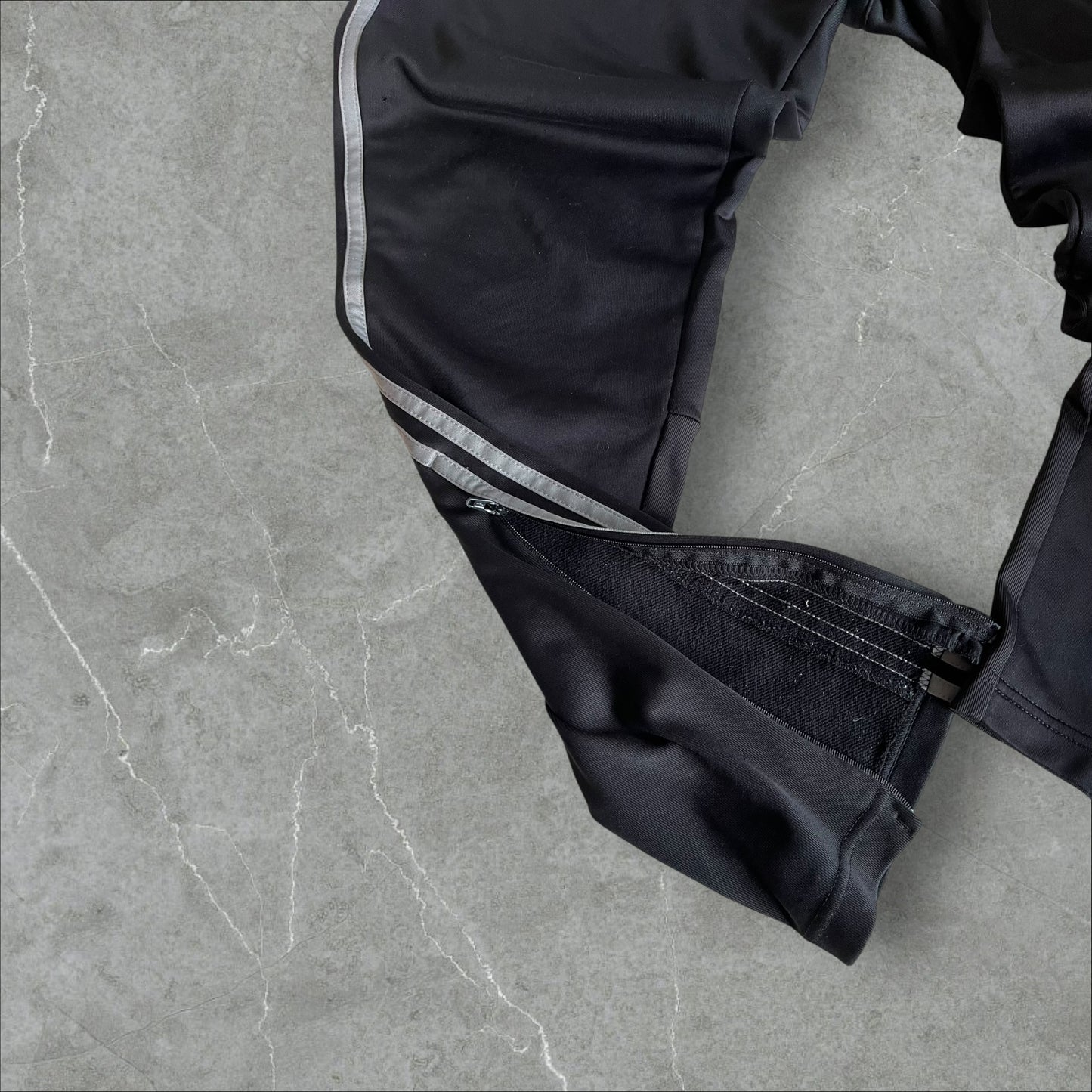 AC Milan adidas 3-Stripes Tracksuit (black) — 2010–2014 (M)