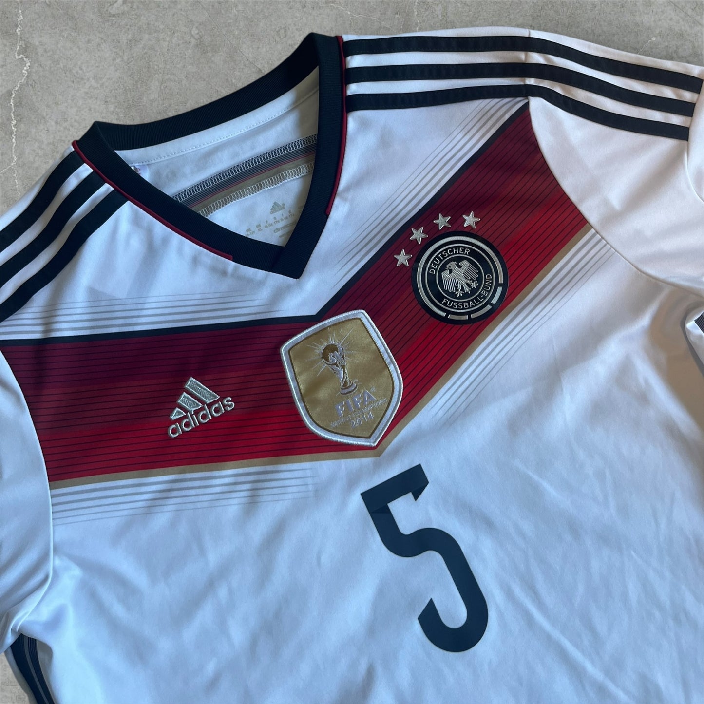 Adidas Deutschland Trikot 2014 • WM Champion Patch (S)