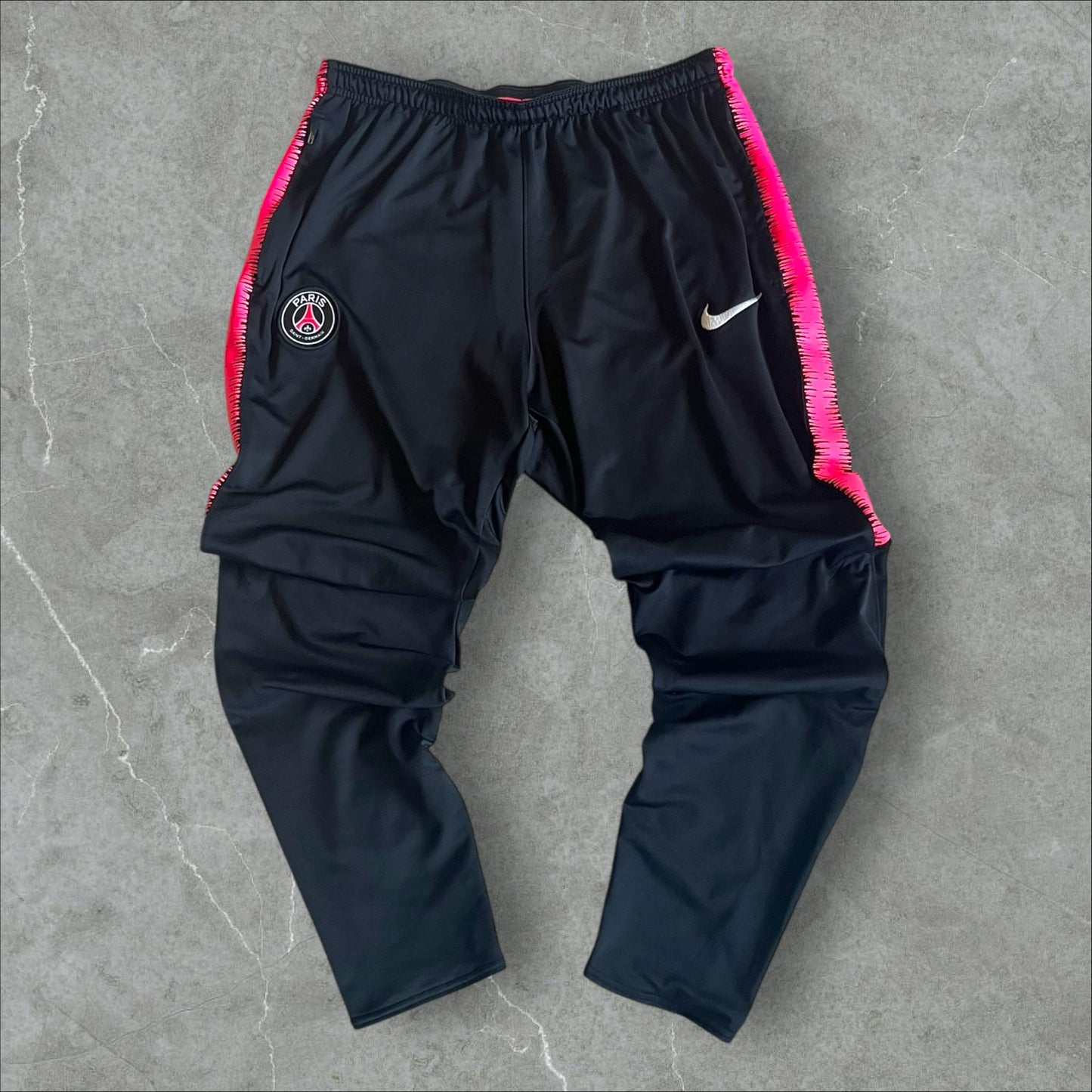 PSG Nike Aeroswift Training Set (black/pink) — 2018–2019 (L)