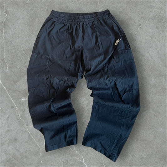 Nike Cargo Pants (L)
