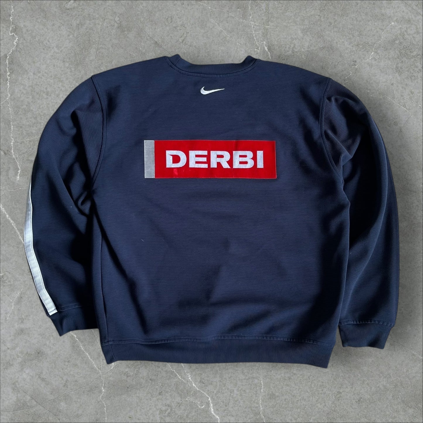Nike Team Crew “DERBI” #13 (navy) — 2004–2007 (M)