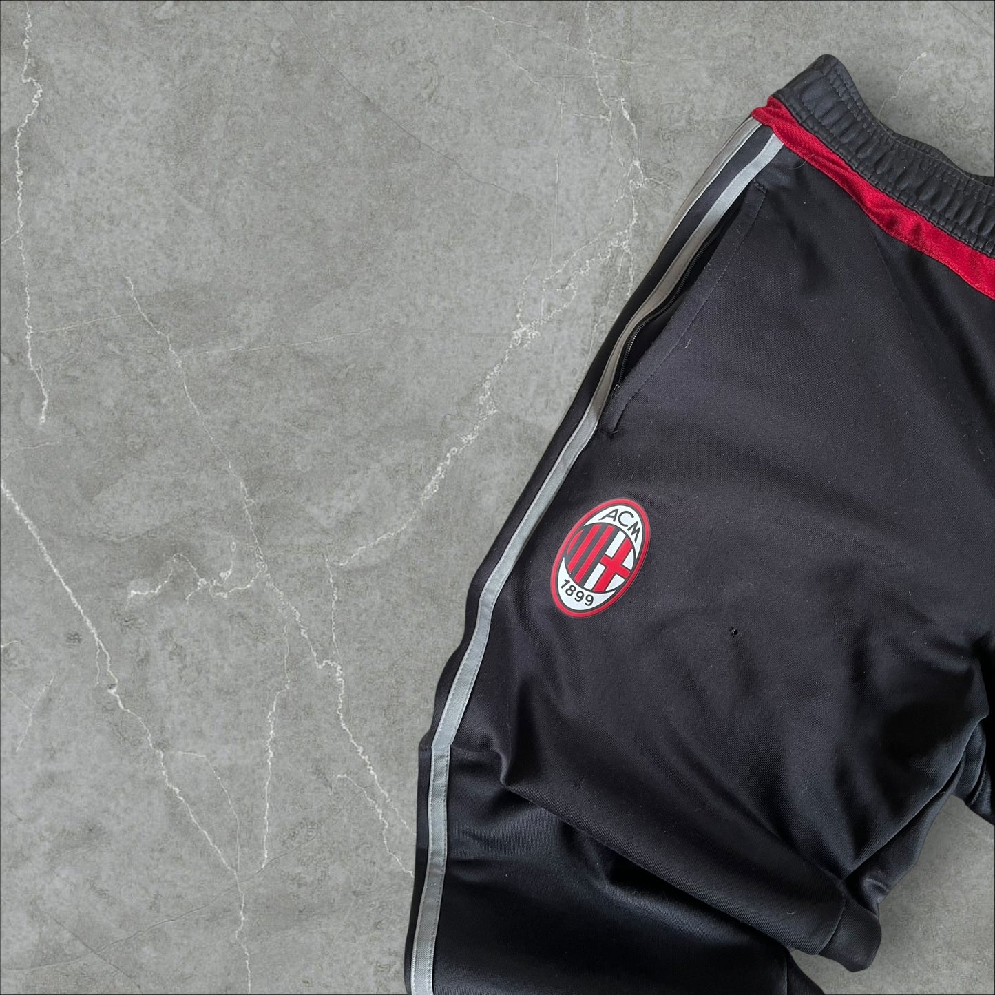 AC Milan adidas 3-Stripes Tracksuit (black) — 2010–2014 (M)